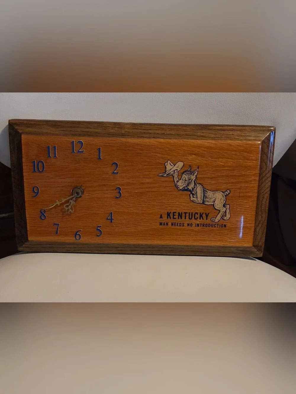 Vintage Kentucky Wildcats Wooden Wall Clock with Blue Numerals